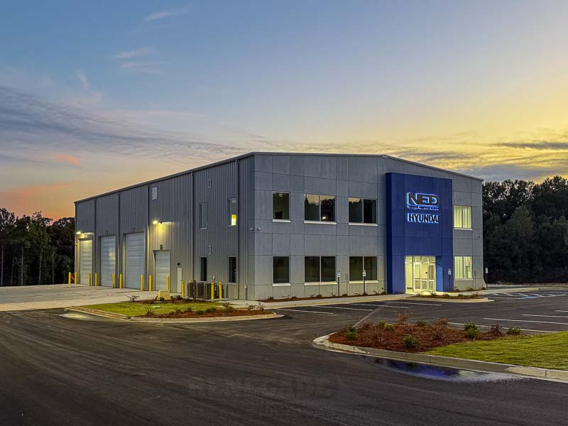 80x135x33 commercial steel building exterior